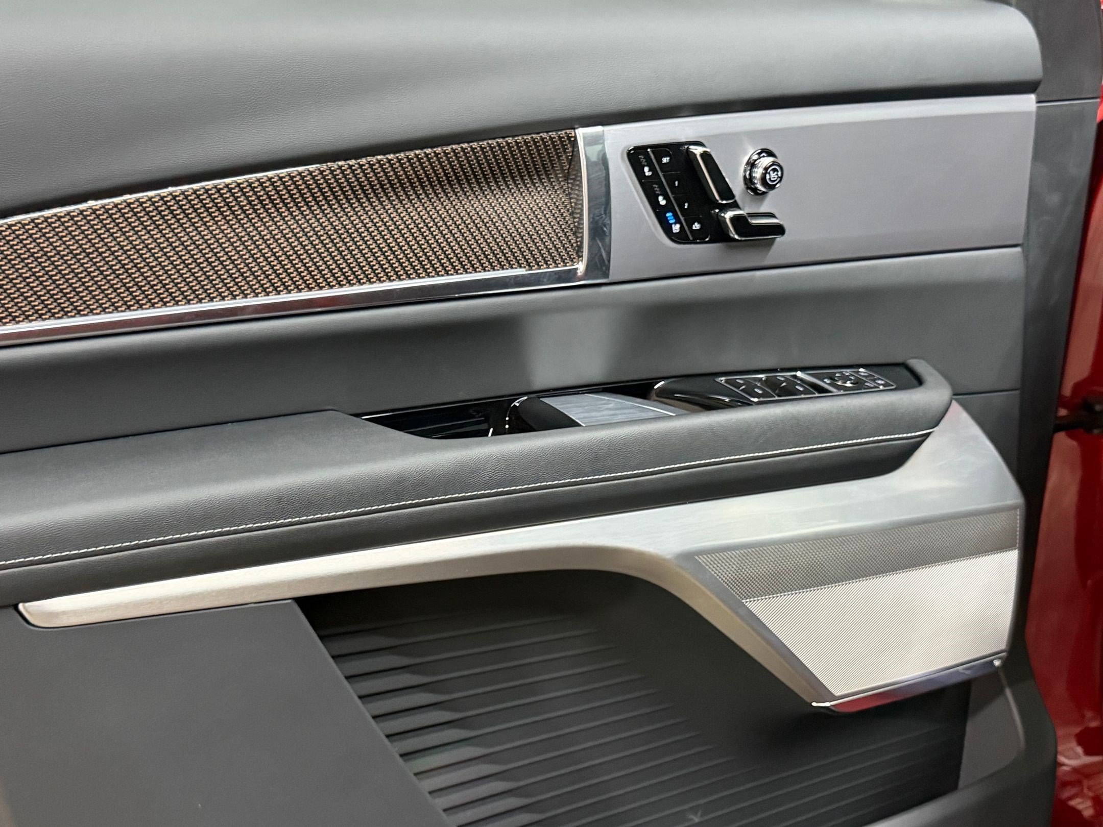 New 2026 Cadillac Vistiq Sport AWD/4WD image 12