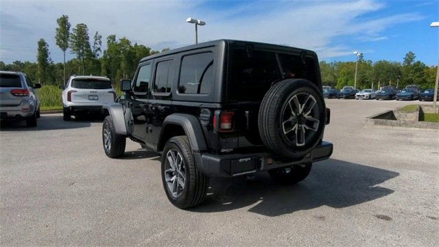 Used 2025 Jeep Wrangler Sport S w/ Convenience Group image 20