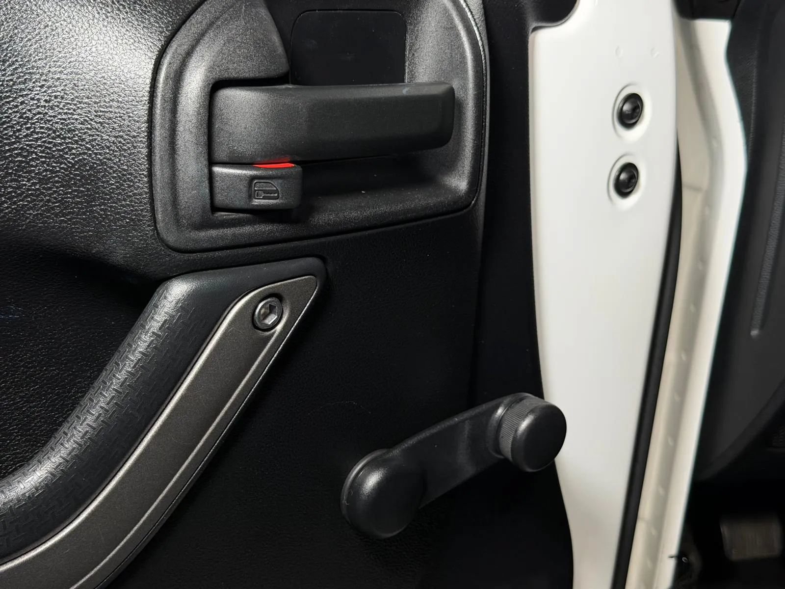 Used 2012 Jeep Wrangler Sport AWD/4WD image 21