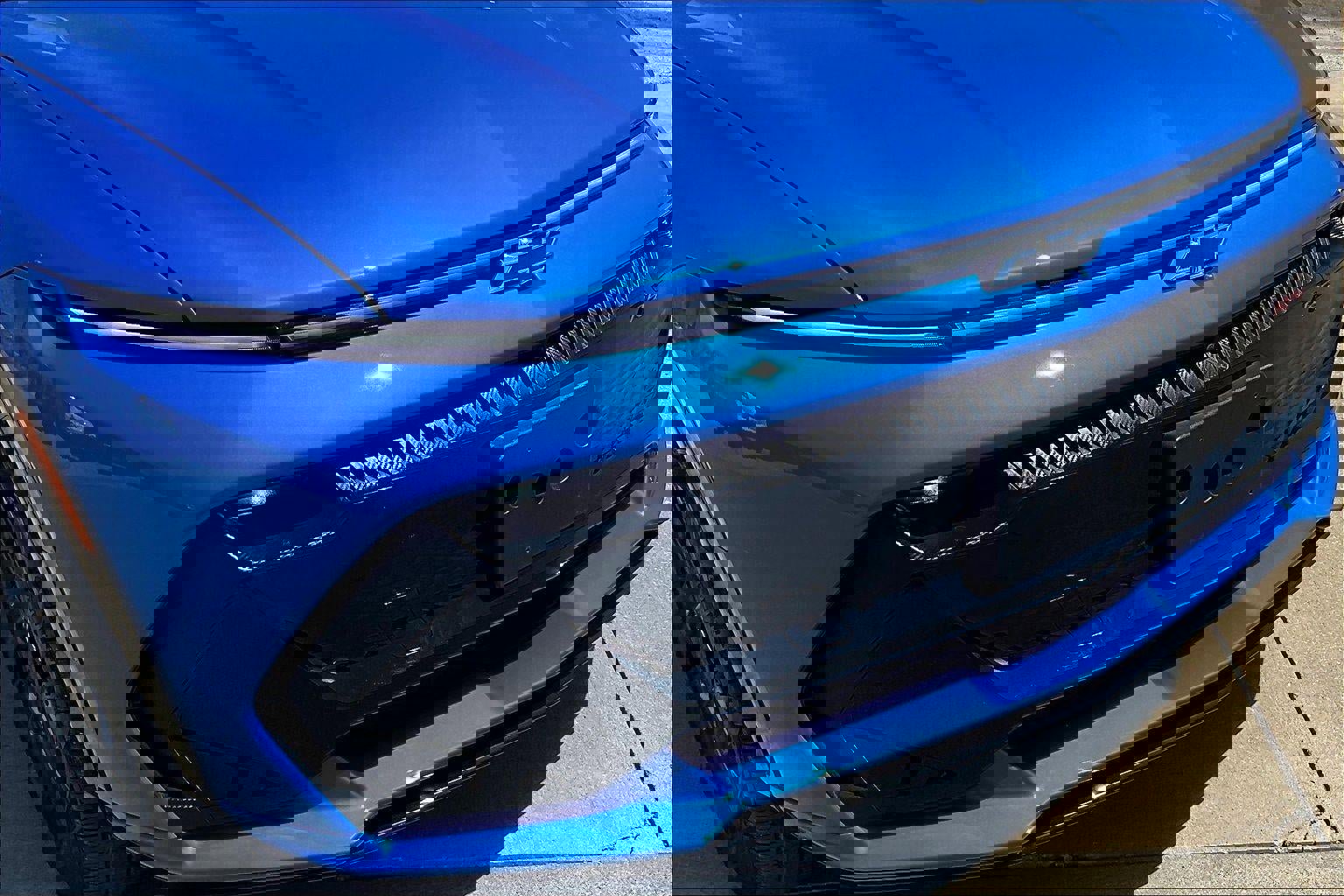 Used 2025 Chevrolet Equinox EV RS FWD image 33