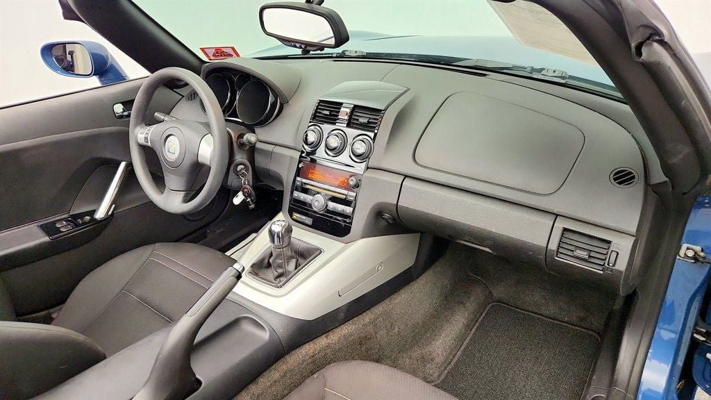 Used 2007 Saturn Sky RWD image 19
