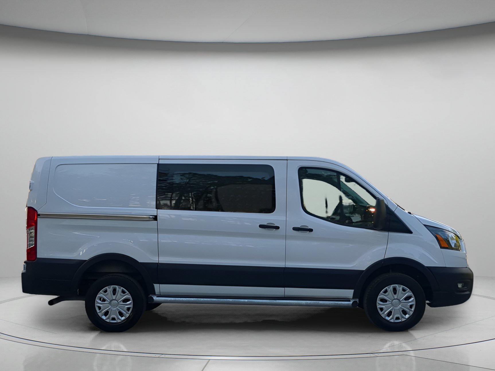 Used 2024 Ford Transit 250 Low Roof w/ Exterior Upgrade Package RWD image 39