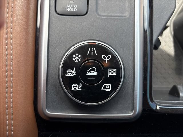Used 2022 Nissan Pathfinder Platinum w/ Cargo Package AWD/4WD image 38