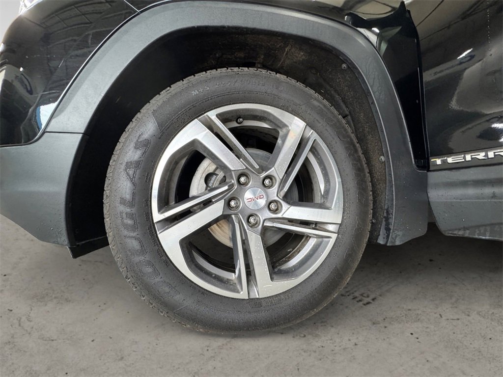 Used 2020 GMC Terrain SLT image 14