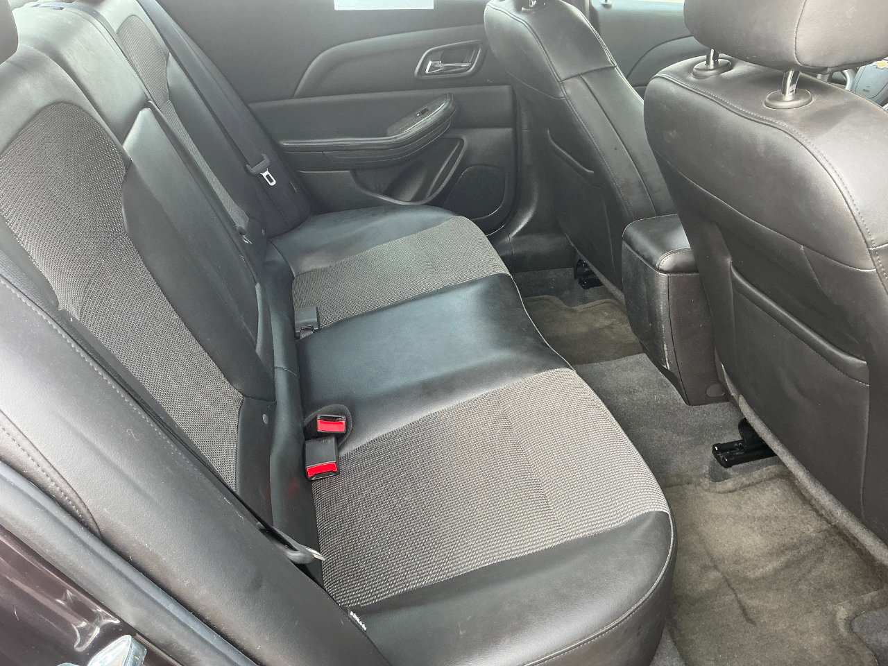 Used 2015 Chevrolet Malibu LT w/ Power Convenience Package image 11