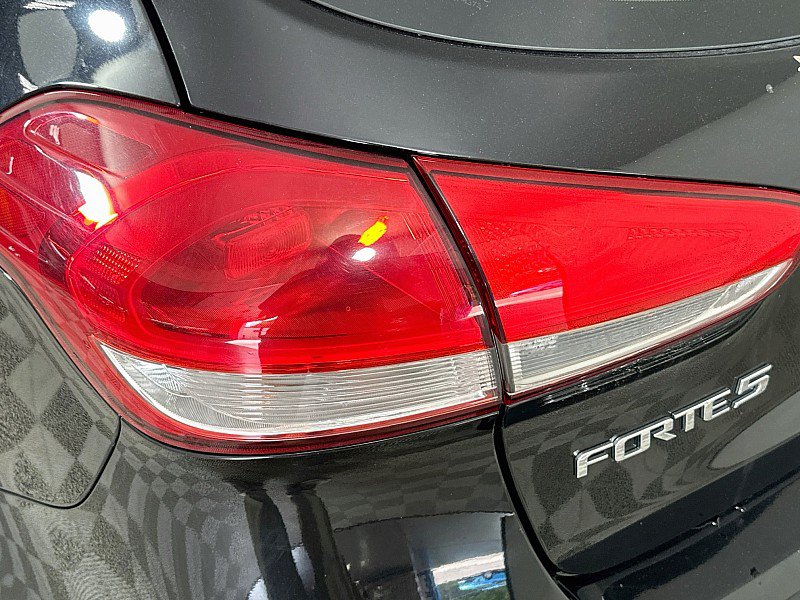 Used 2017 Kia Forte LX FWD image 30