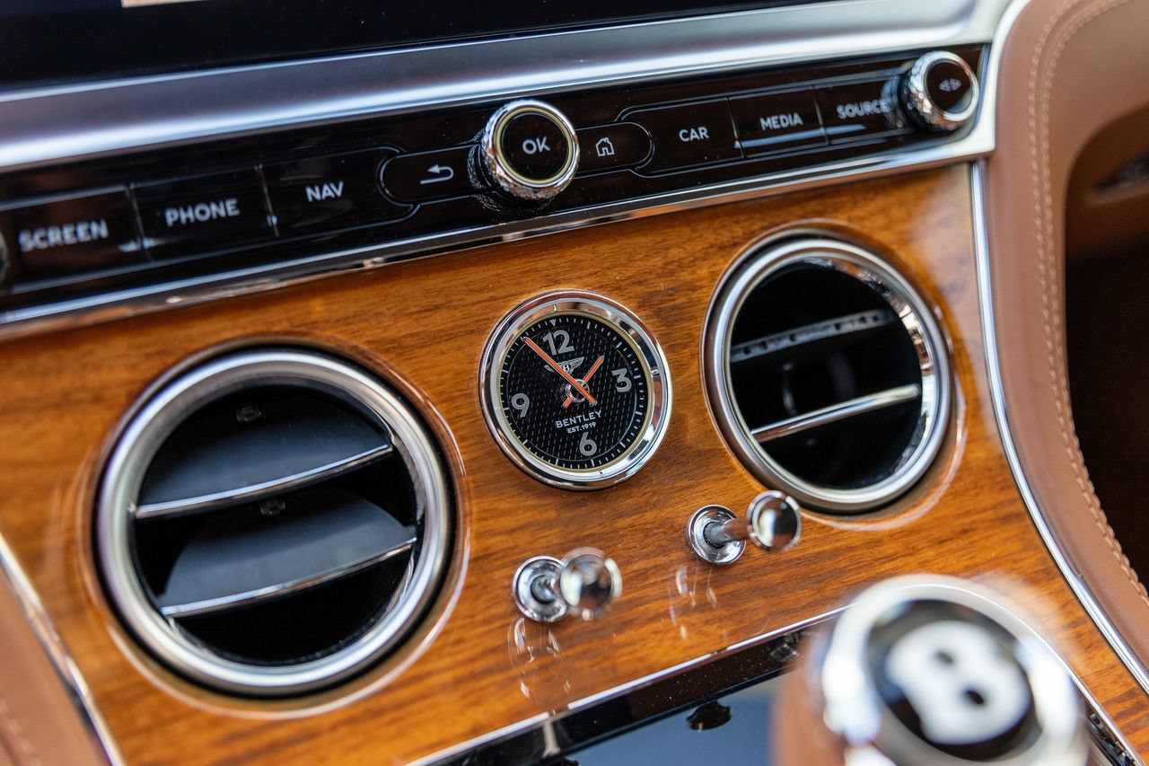 Certified 2022 Bentley Continental GT AWD/4WD image 32