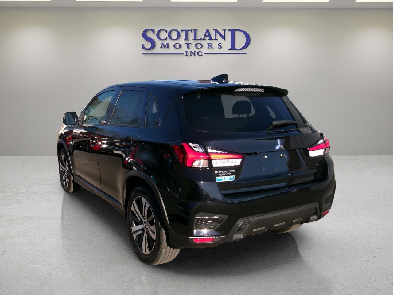 Used 2025 Mitsubishi Outlander Sport ES AWD/4WD image 8