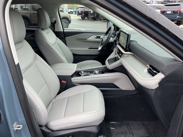 New 2026 Ford Explorer Active w/ Active Comfort Package RWD image 30