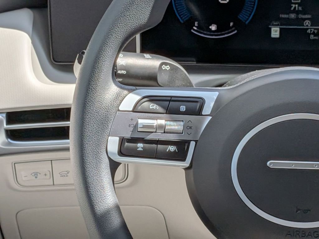 New 2026 Hyundai Tucson SEL image 18