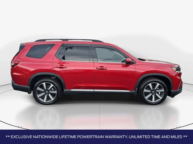 Used 2025 Honda Pilot Touring image 2