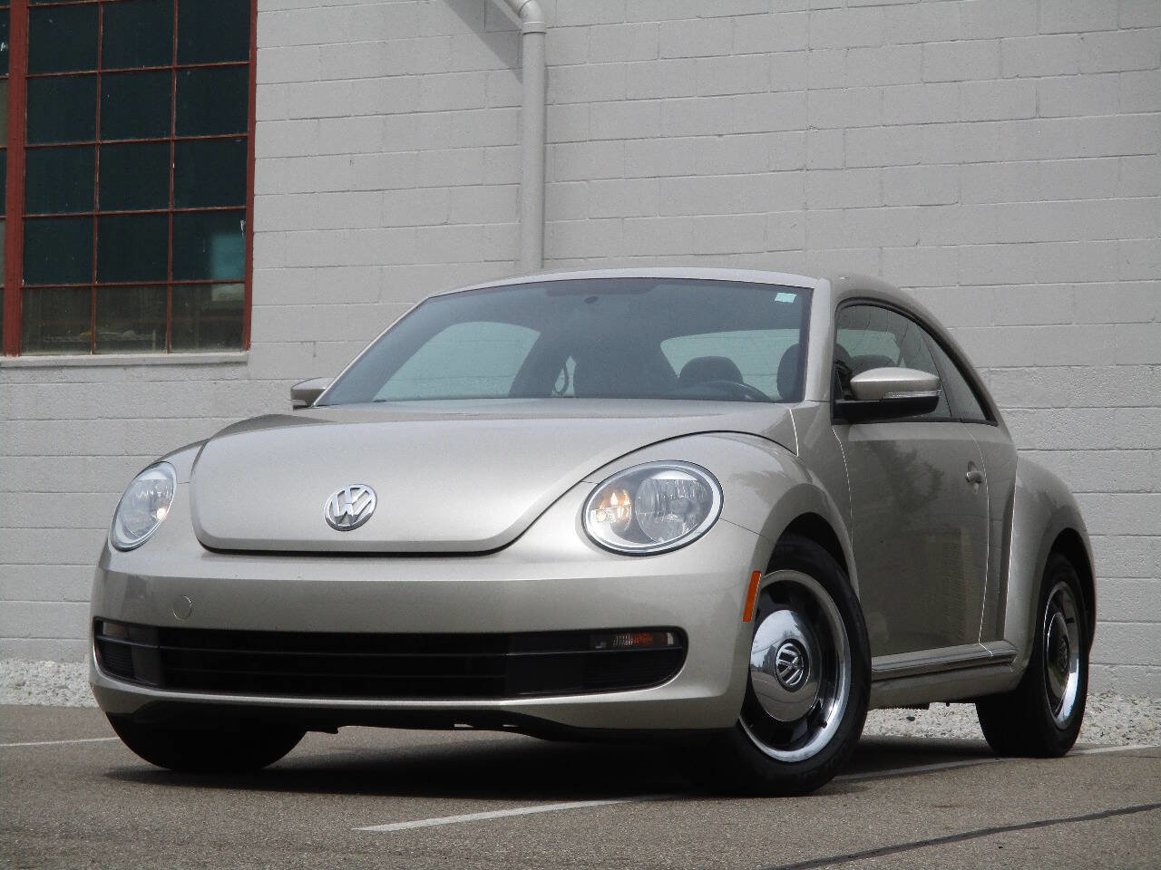 Used 2012 Volkswagen Beetle 2.5