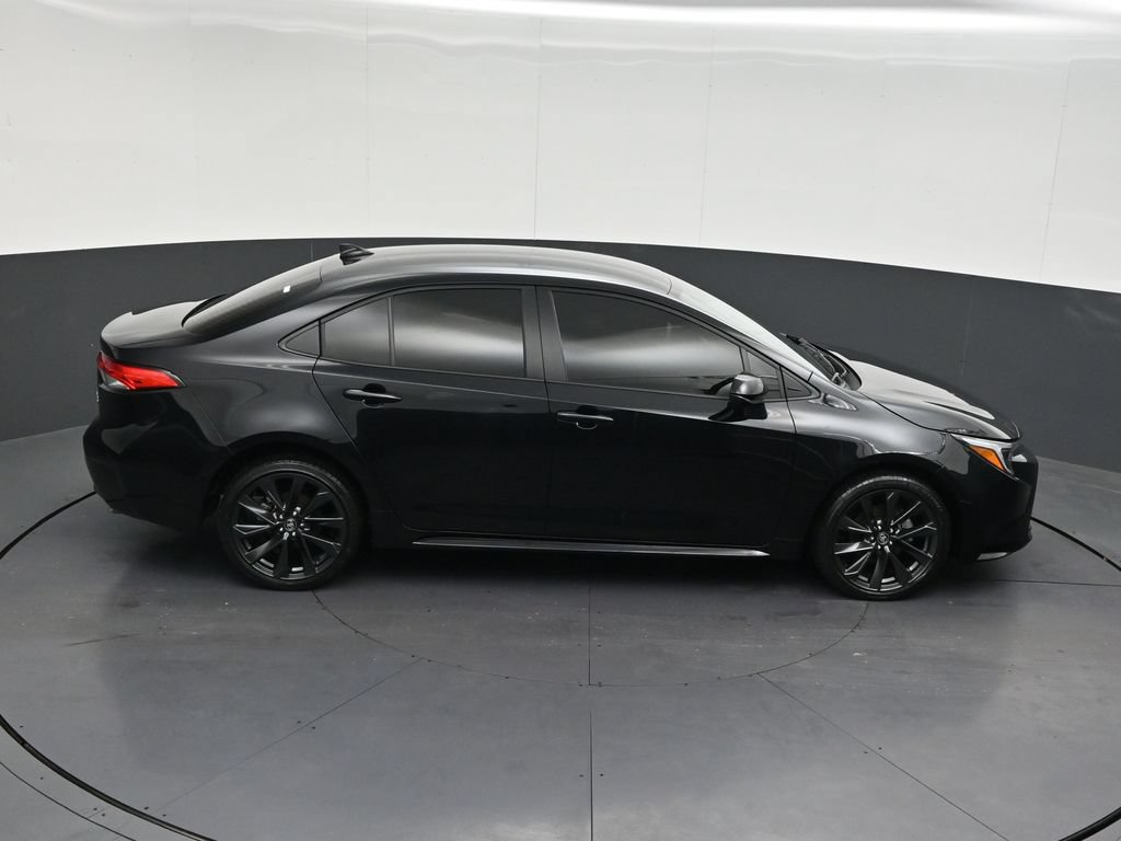 Used 2026 Toyota Corolla LE FWD image 21