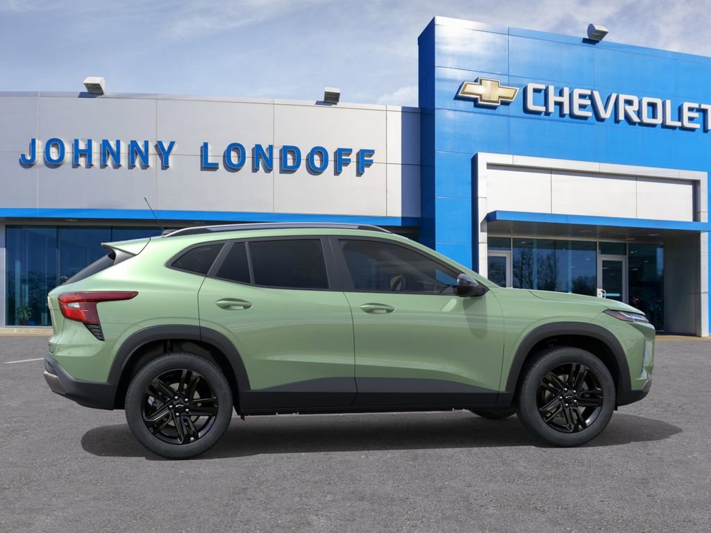 New 2026 Chevrolet Trax ACTIV w/ Sunroof Package FWD image 5