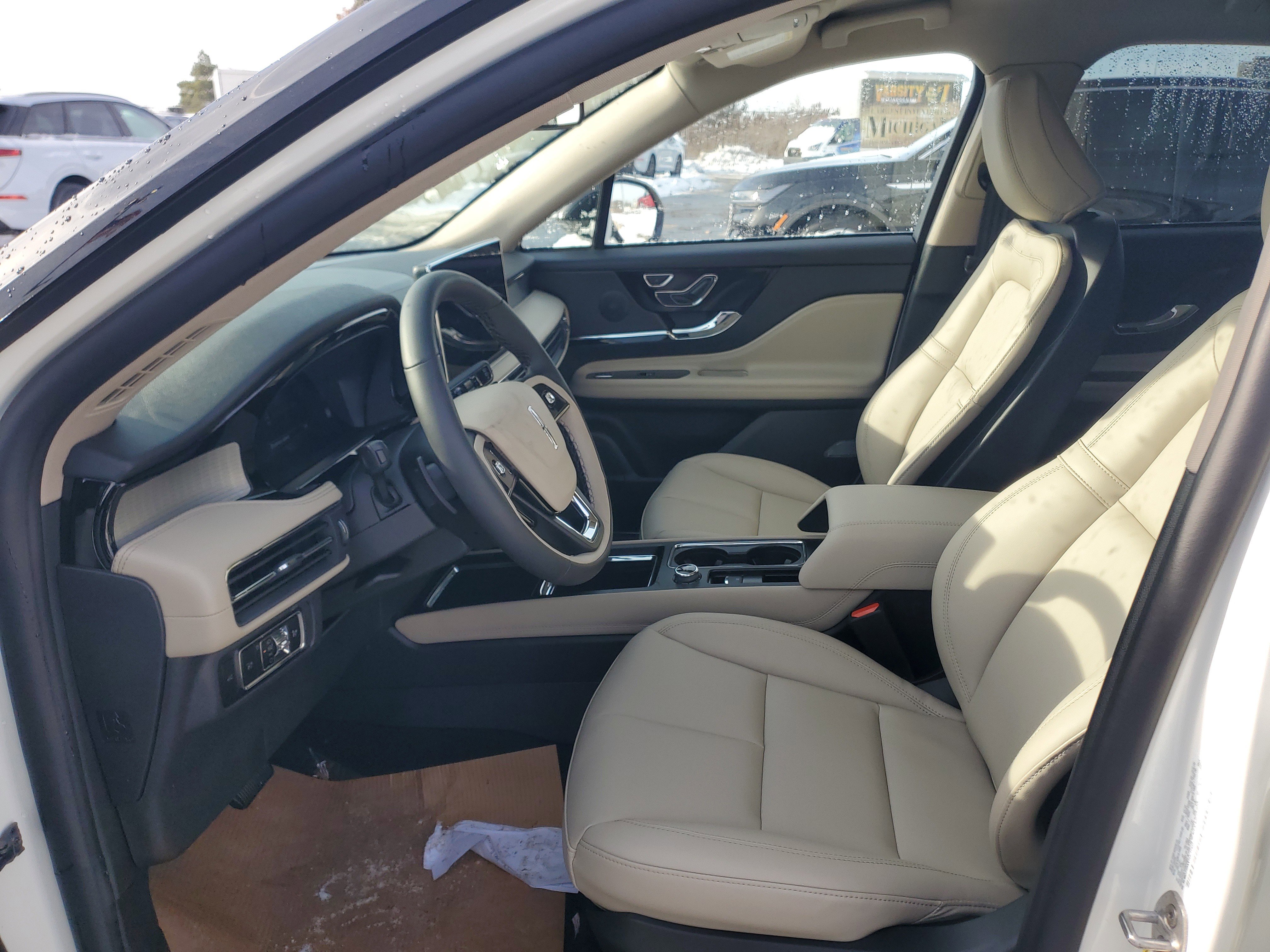 New 2026 Lincoln Corsair Premiere image 11