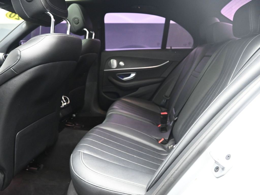 Used 2020 Mercedes-Benz E 350 Sedan w/ Premium Package image 21