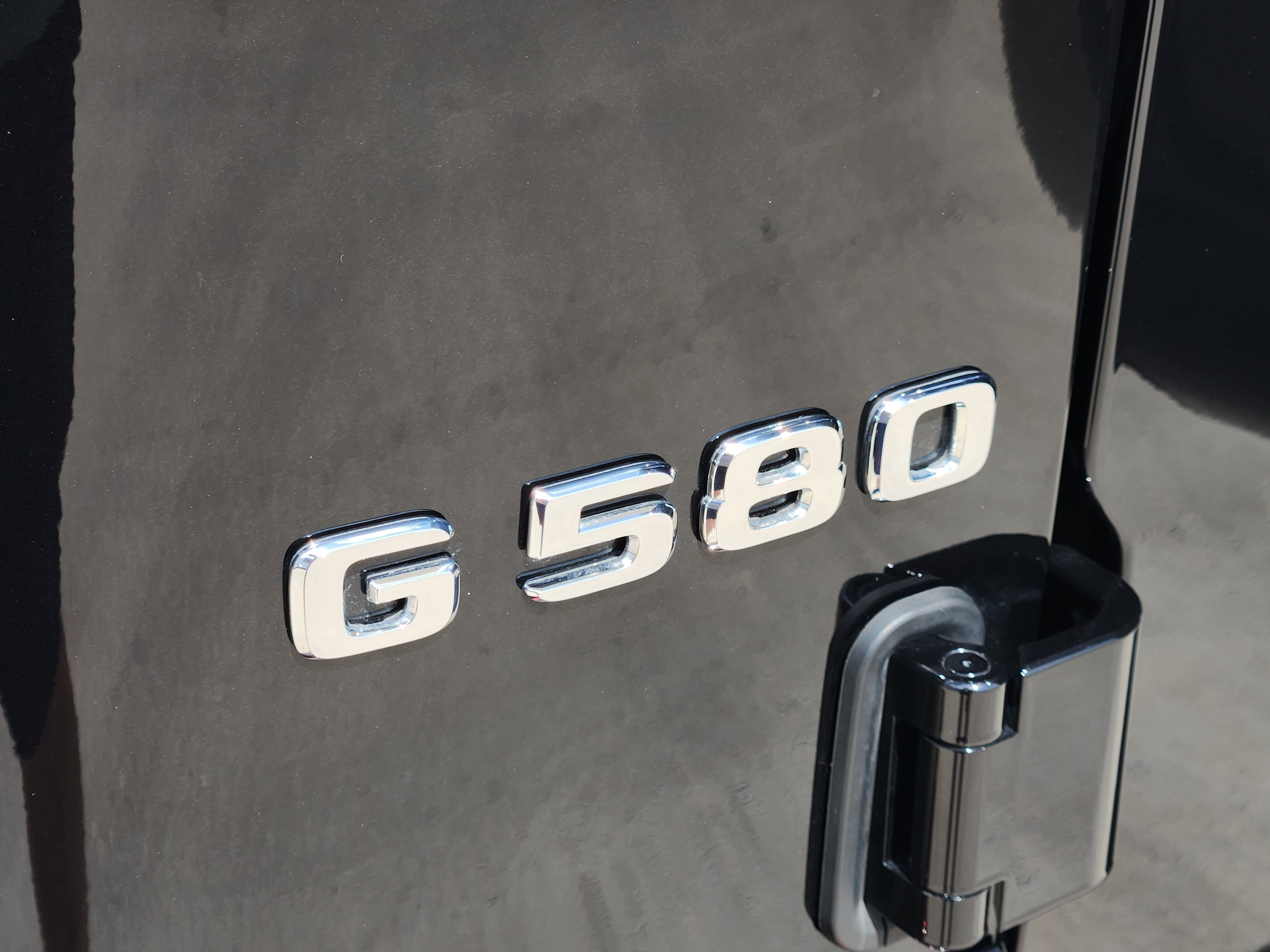 Used 2025 Mercedes-Benz G 580 w/ EQ Technology image 34