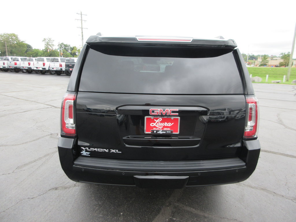 Used 2016 GMC Yukon XL SLT w/ Open Road Package AWD/4WD image 6