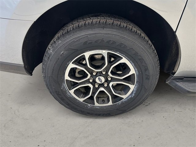 Used 2024 Ford Expedition Max XLT image 14