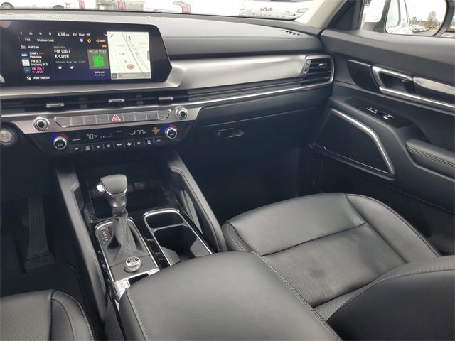 Used 2024 Kia Telluride LX image 12