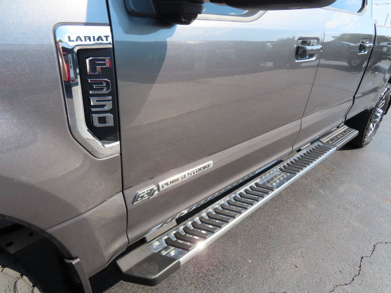 Used 2019 Ford F350 Lariat w/ Lariat Value Package AWD/4WD image 13