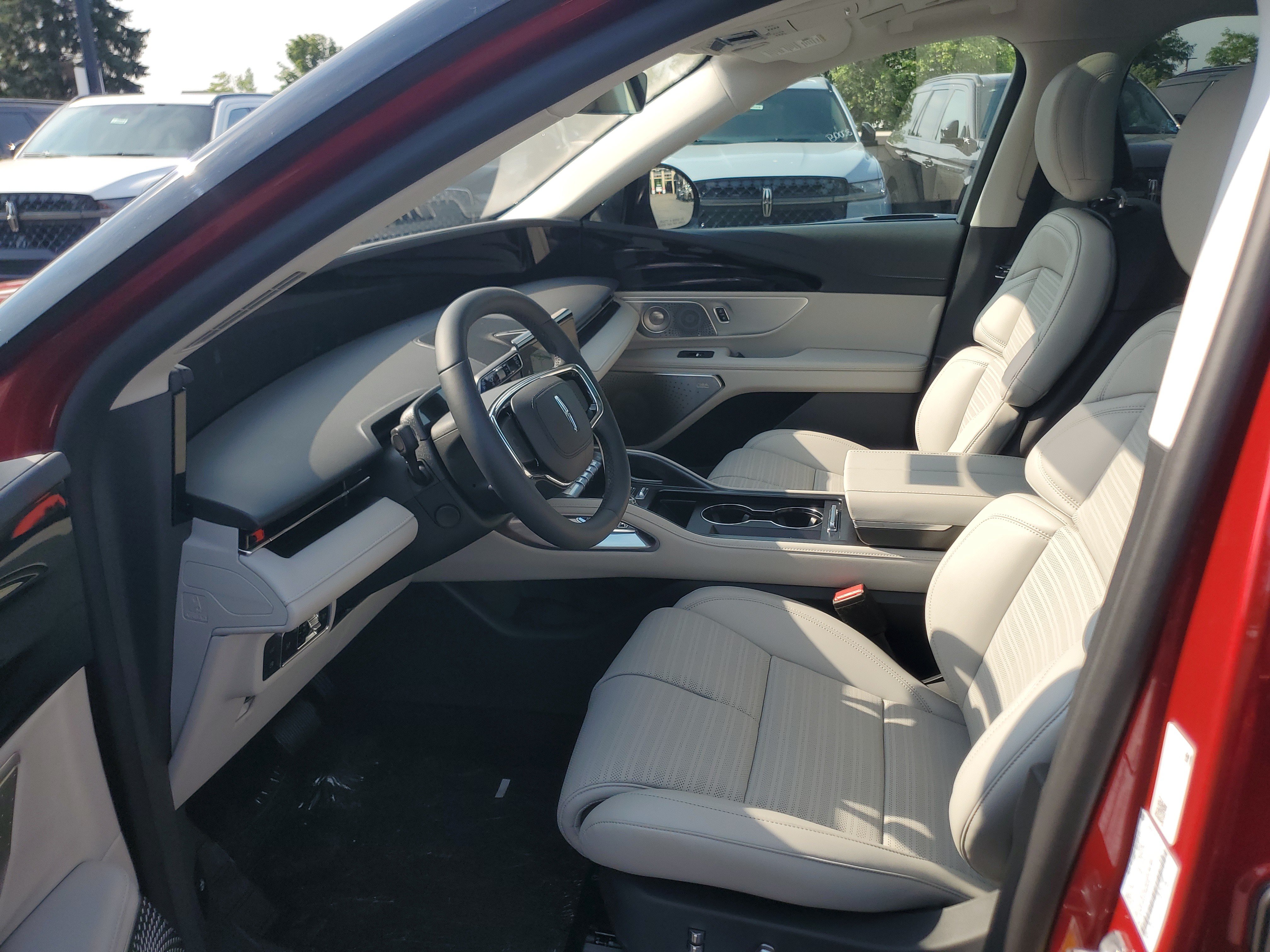 New 2026 Lincoln Nautilus Reserve AWD/4WD image 11