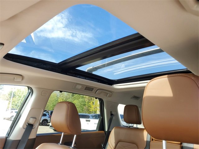 New 2025 Nissan Pathfinder Platinum w/ Cargo Package image 7