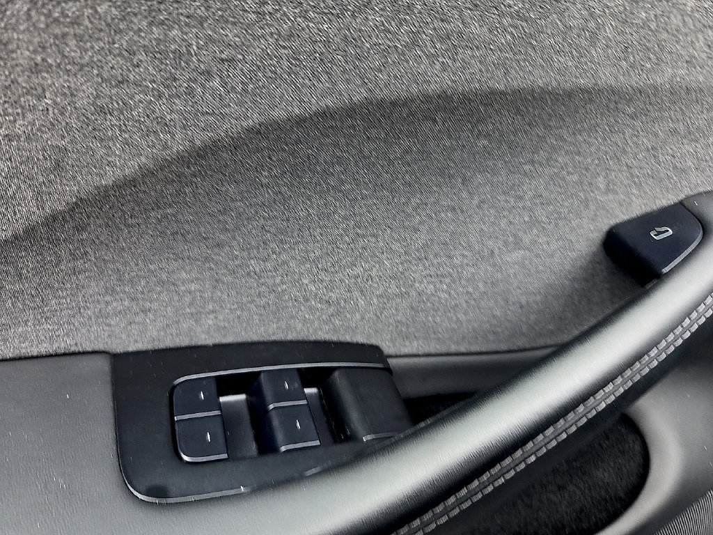 Used 2024 Tesla Model 3 Standard Range RWD image 14