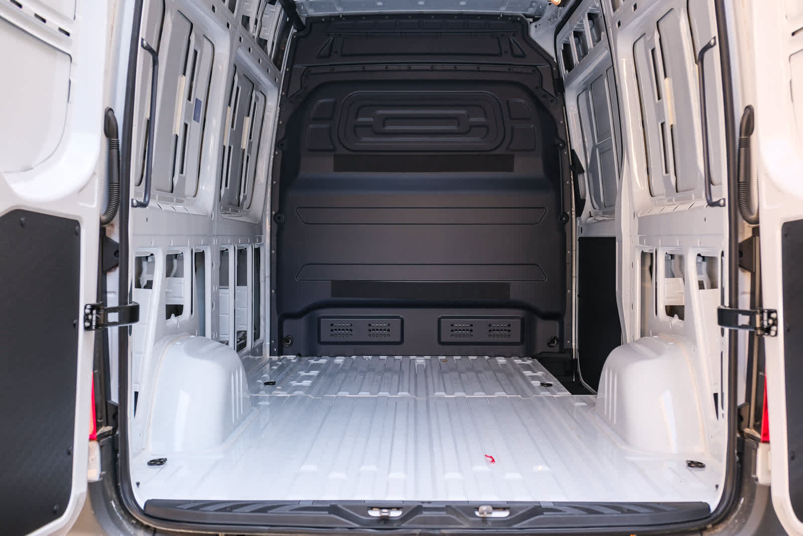 New 2025 Mercedes-Benz Sprinter 2500 image 27