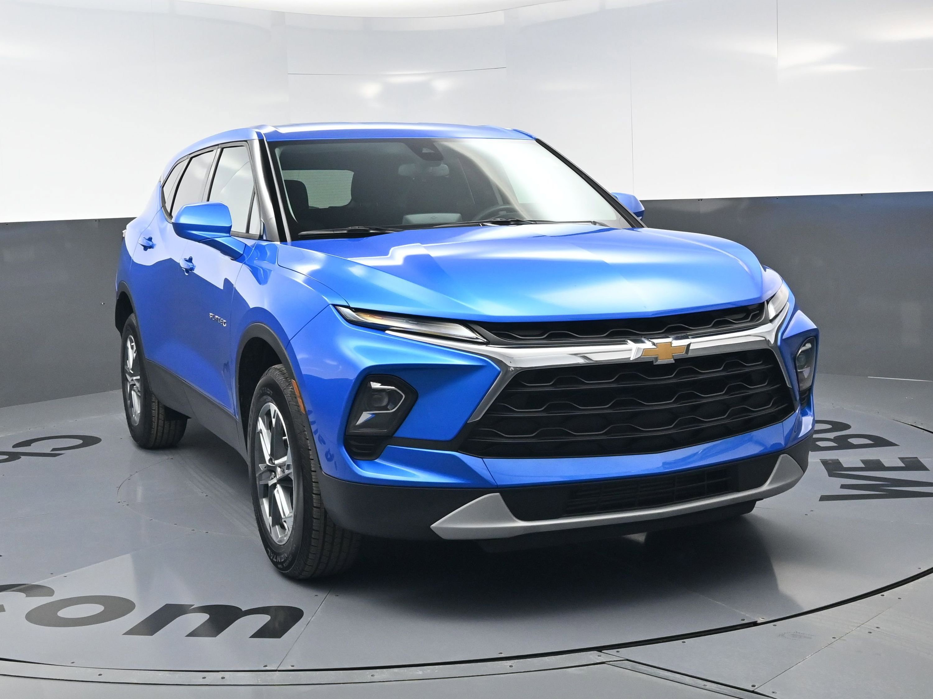 Certified 2025 Chevrolet Blazer LT image 3