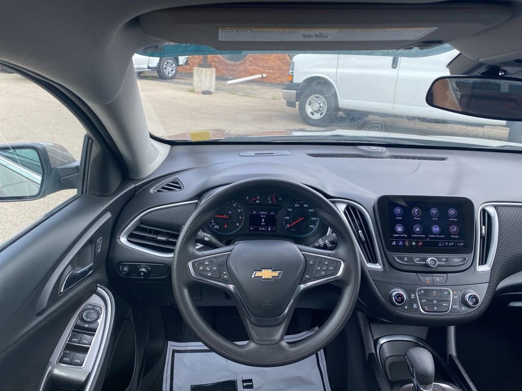 Used 2024 Chevrolet Malibu LT image 15