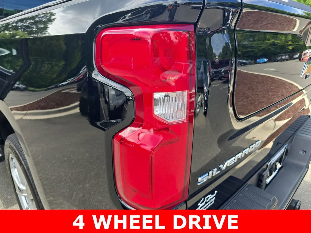 Used 2024 Chevrolet Silverado 1500 High Country w/ High Country Premium Package image 34