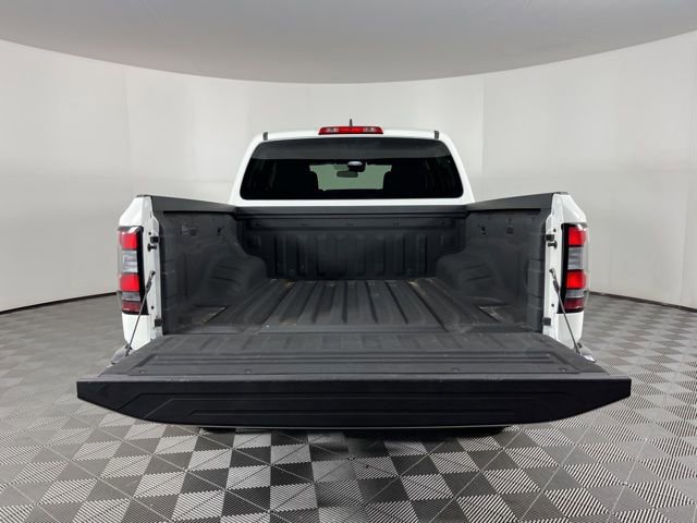Used 2024 Nissan Frontier S image 43