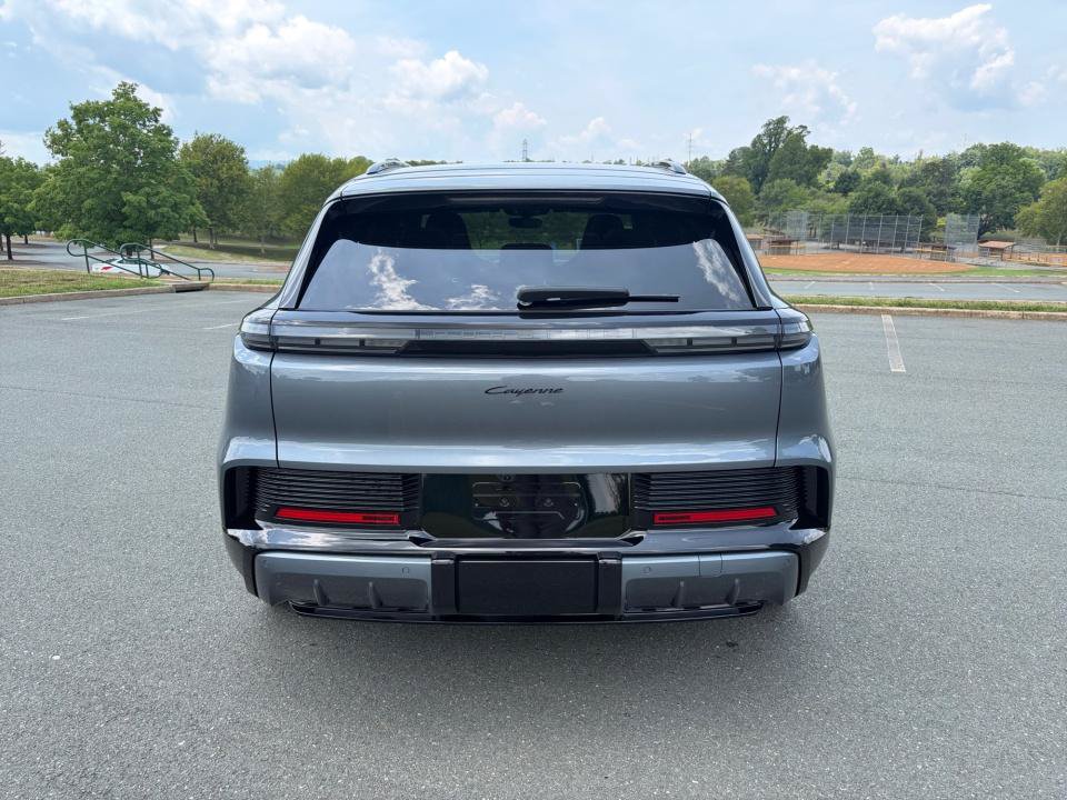 New 2026 Porsche Cayenne Electric AWD/4WD image 6
