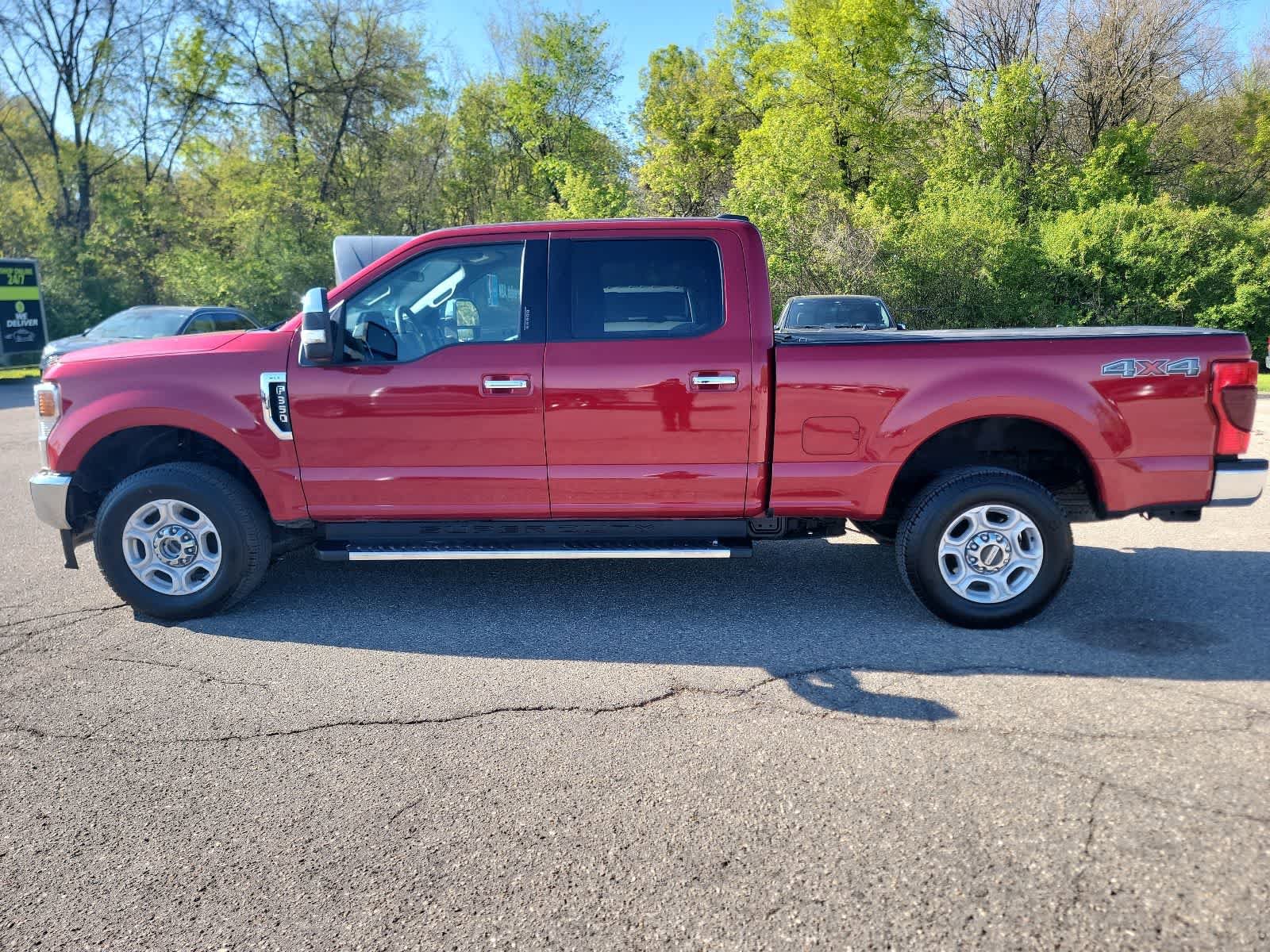 Used 2020 Ford F350 XLT w/ XLT Premium Package AWD/4WD image 12