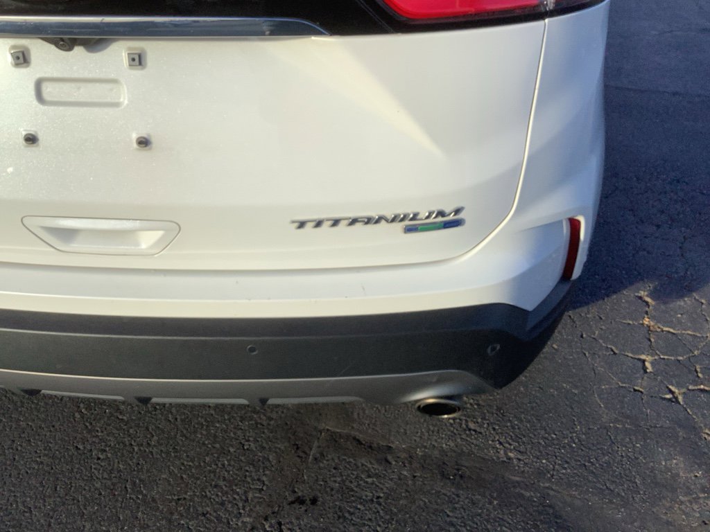 Used 2020 Ford Edge Titanium w/ Equipment Group 301A image 10