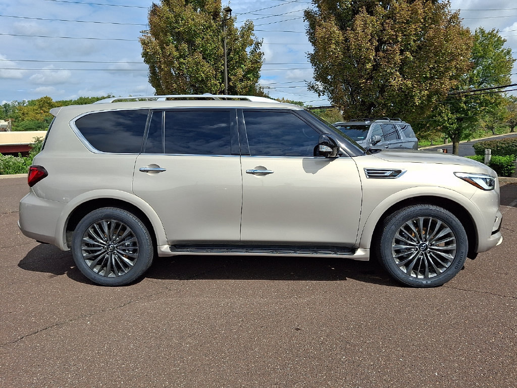 Certified 2024 INFINITI QX80 Sensory AWD/4WD image 7