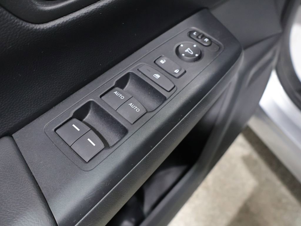 Used 2024 Honda CR-V Sport image 14