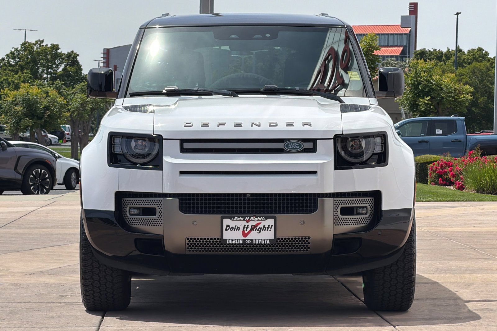 Used 2021 Land Rover Defender 110 X-Dynamic HSE AWD/4WD image 10