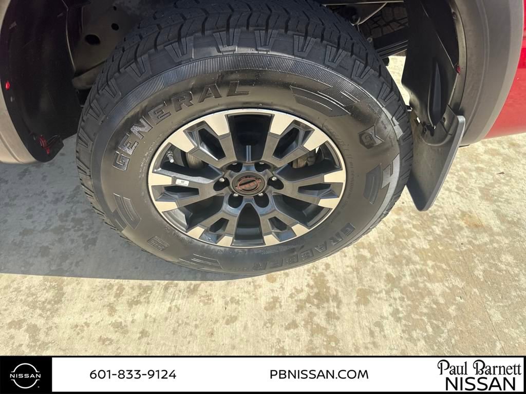 Used 2023 Nissan Titan PRO-4X w/ Pro-4x Convenience Package image 30