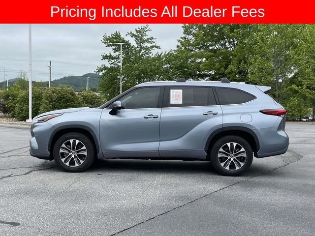 Used 2021 Toyota Highlander XLE FWD video 2