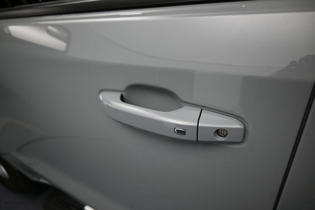 Used 2024 Chevrolet Silverado 1500 LT RWD image 33