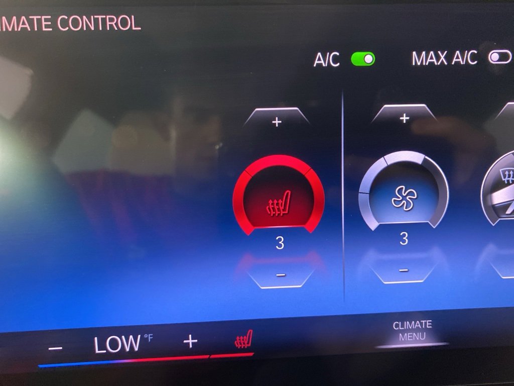 Certified 2023 BMW 330i xDrive Sedan w/ Driving Assistance Package image 25