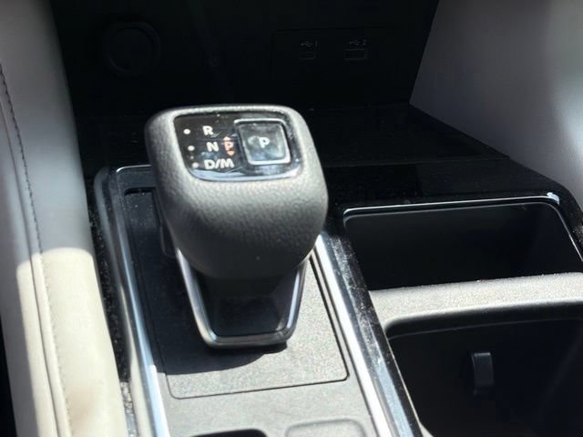 Used 2023 Nissan Pathfinder SL AWD/4WD image 28