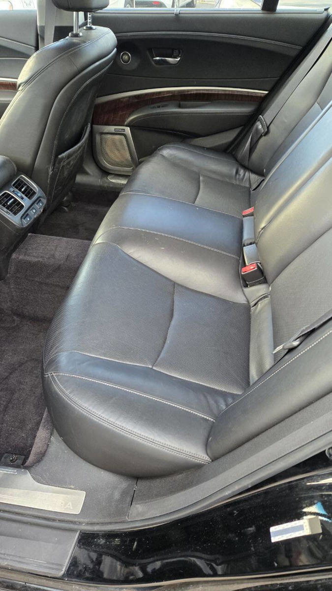 Used 2014 Acura RLX Hybrid w/ Advance Package image 10