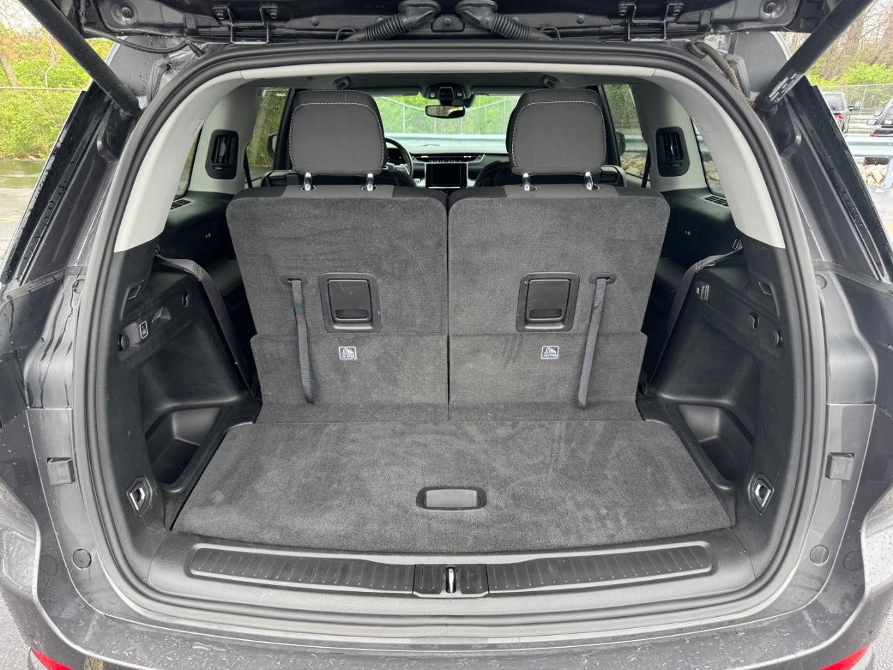 Used 2022 Jeep Grand Cherokee L Laredo w/ Luxury Tech Group I AWD/4WD image 4