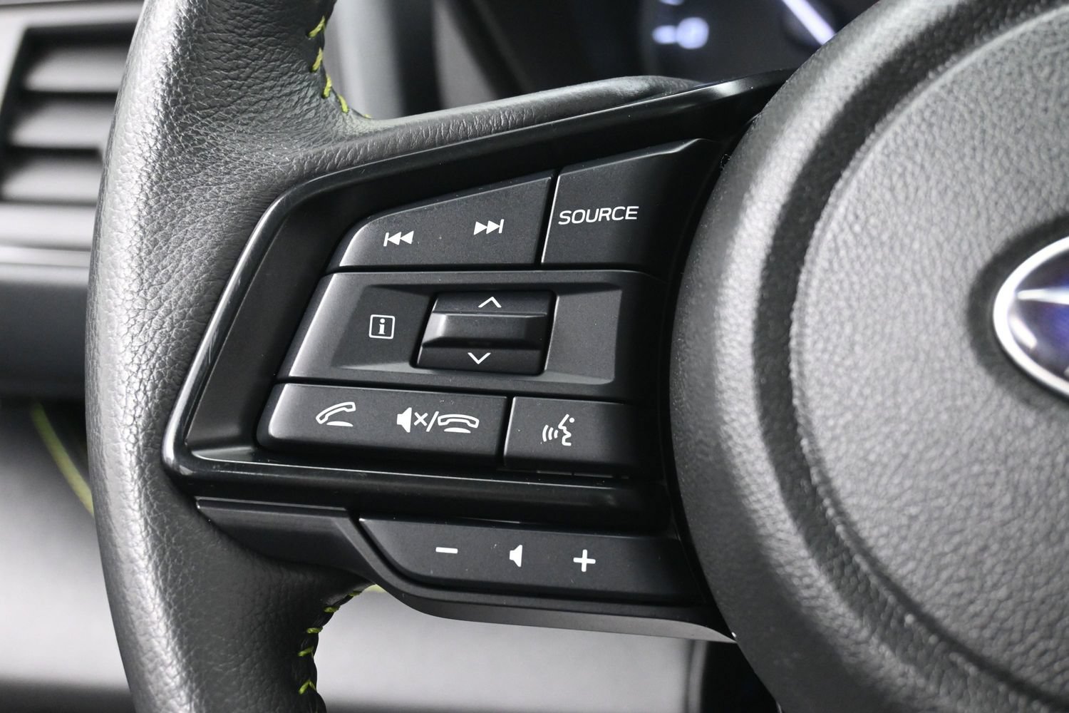 Used 2023 Subaru Ascent Onyx Edition AWD/4WD image 21