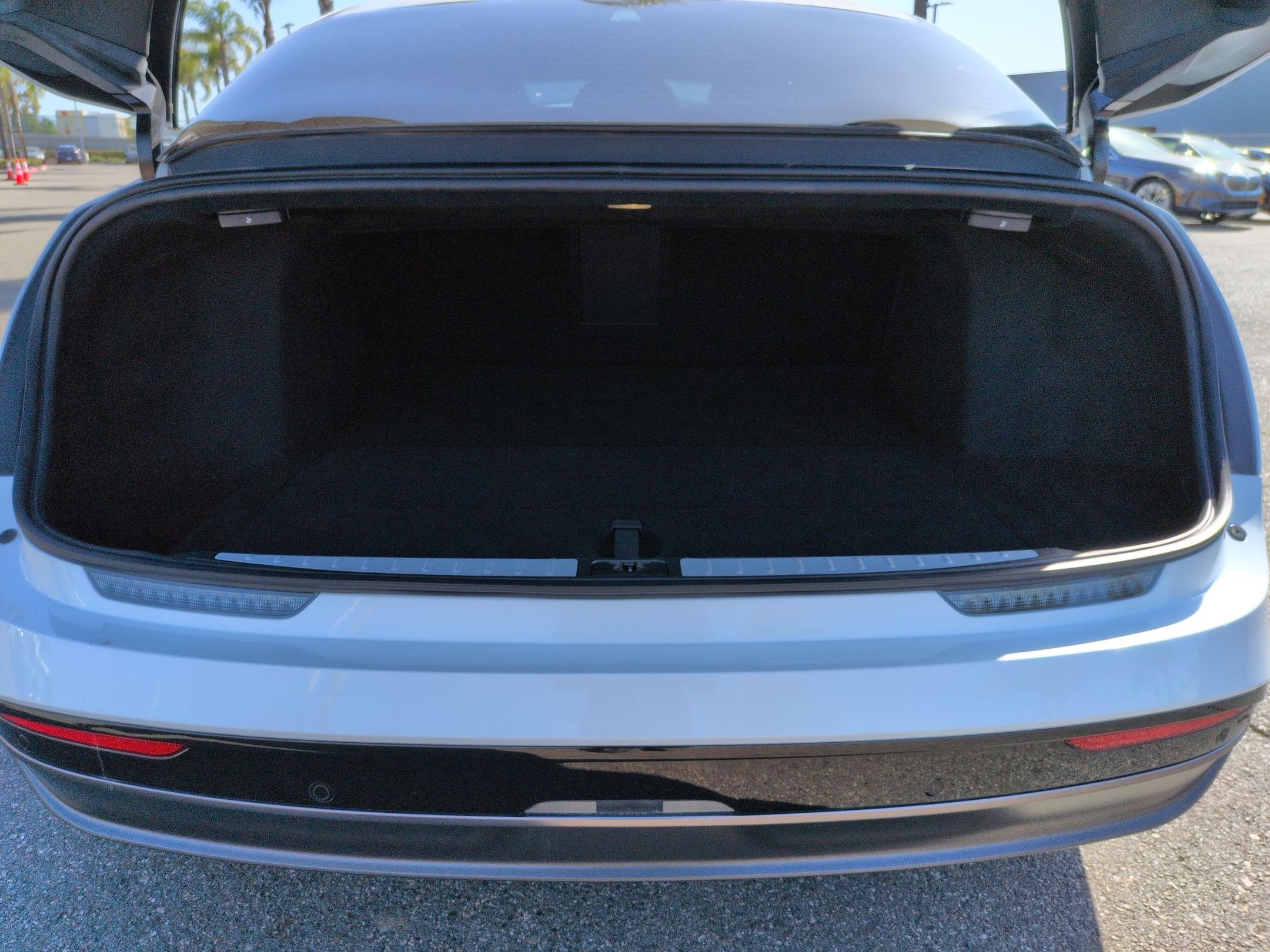 Used 2024 Lucid Air Touring image 30