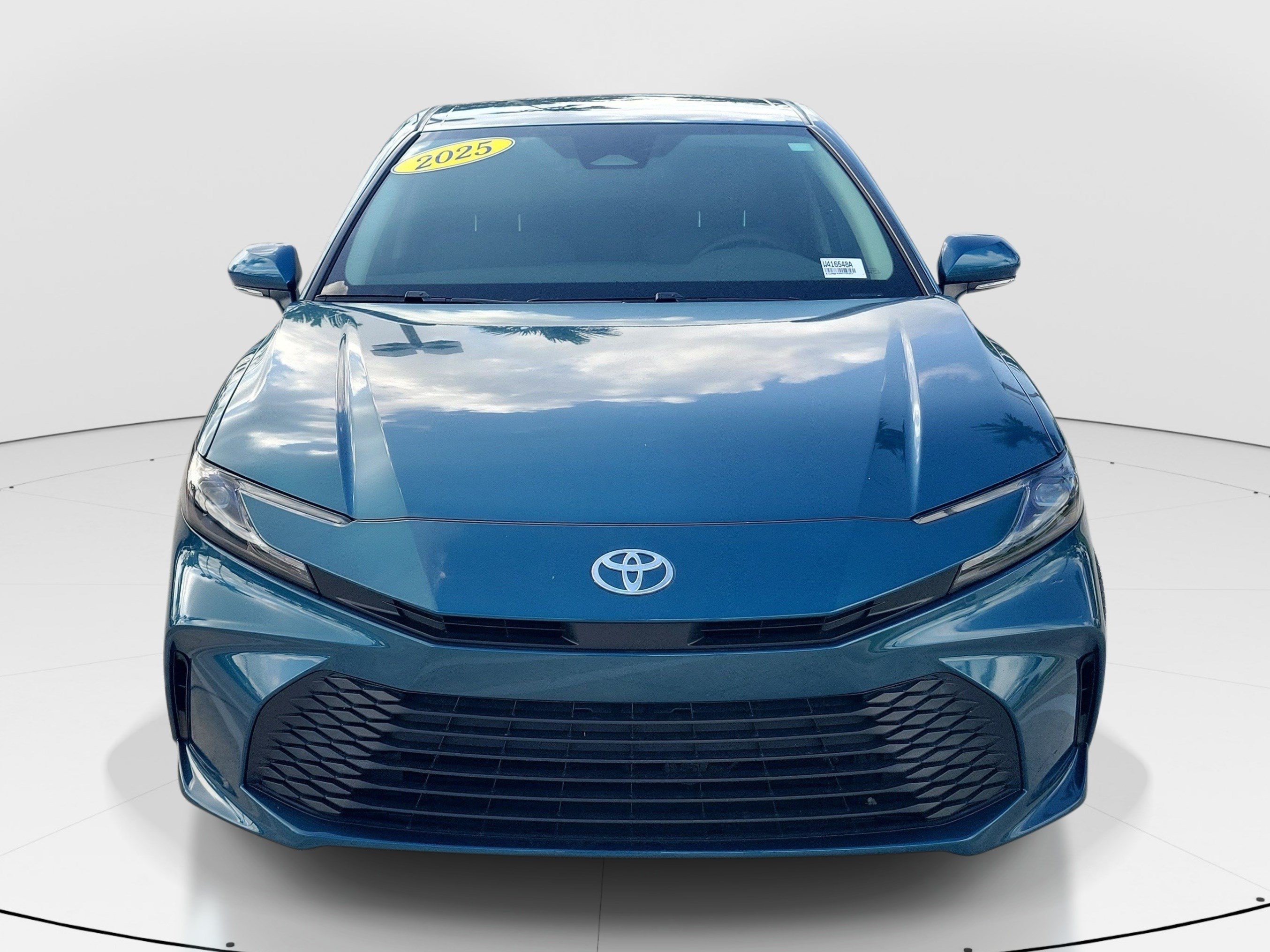 Used 2025 Toyota Camry LE FWD image 2