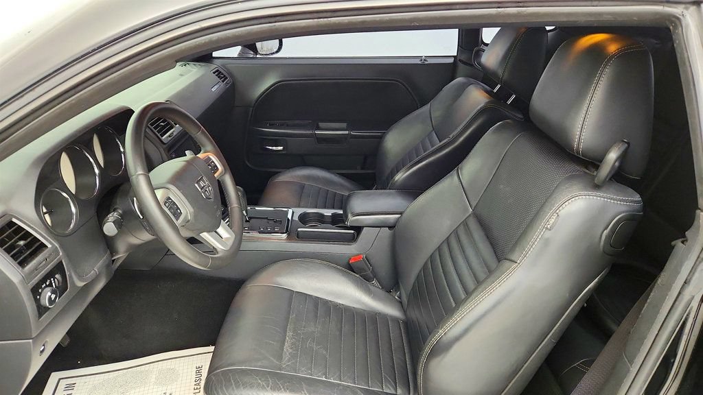 Used 2013 Dodge Challenger SXT RWD image 20